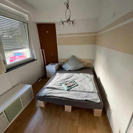 Privatzimmer Naehe Residenz Und Innenstadt Вюрцбург Экстерьер фото
